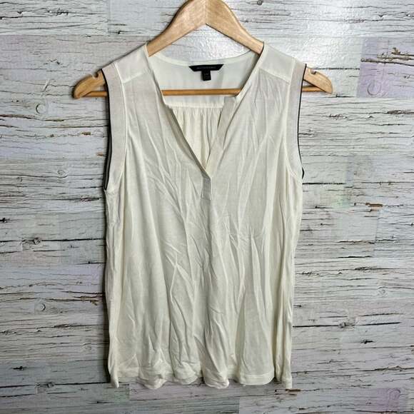 Banana Republic Tops - Banana republic cream ivory blouse sleeveless size small top